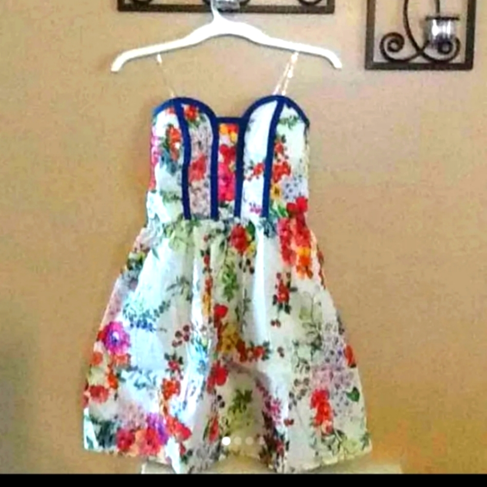 Juniors dress